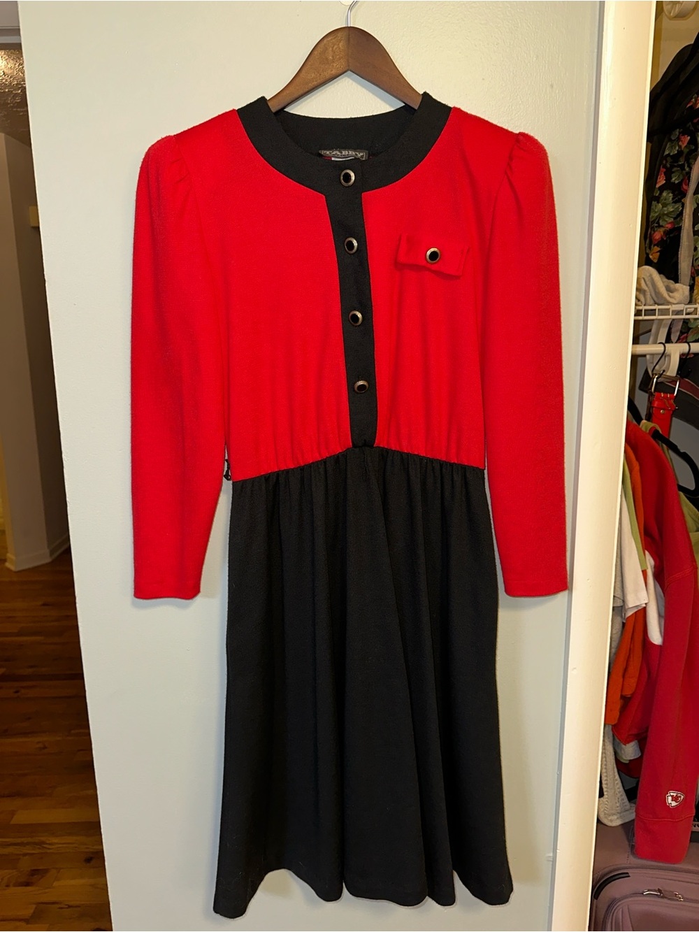 Vintage Women’s Tabby California size 6p red & black party dress